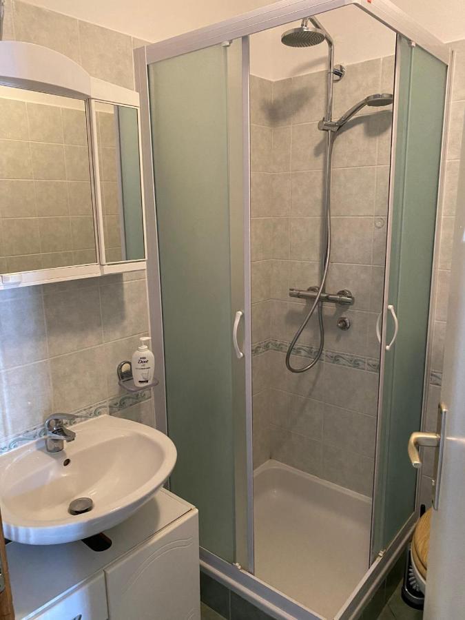 Casa Rosa Leilighet Banjole Eksteriør bilde